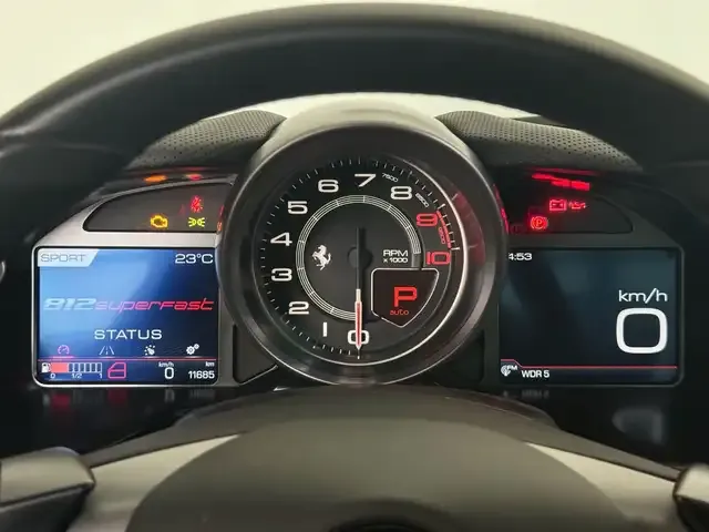 Ferrari 812
