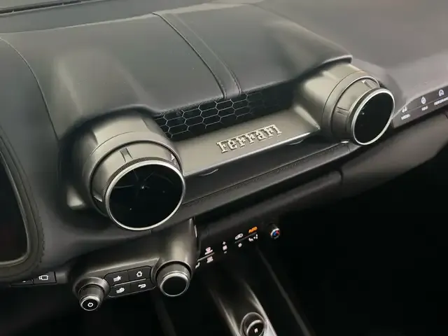 Ferrari 812