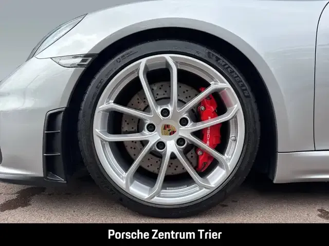 Porsche 718 Spyder