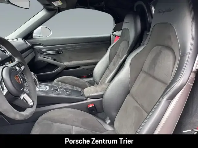 Porsche 718 Spyder