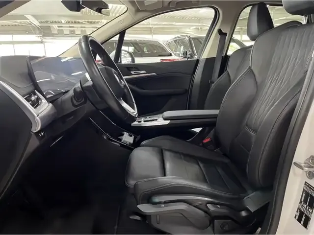 BMW 220