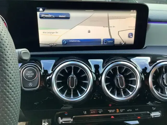 Mercedes-Benz CLA 220