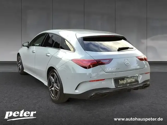 Mercedes-Benz CLA 220