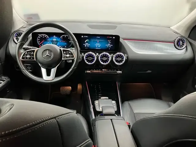 Mercedes-Benz EQA 300
