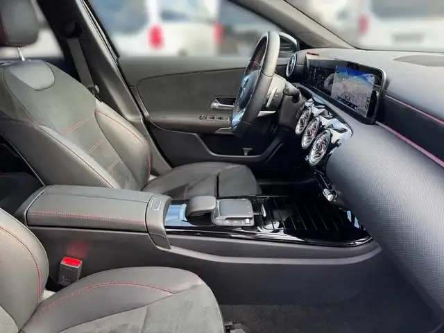 Mercedes-Benz A 250