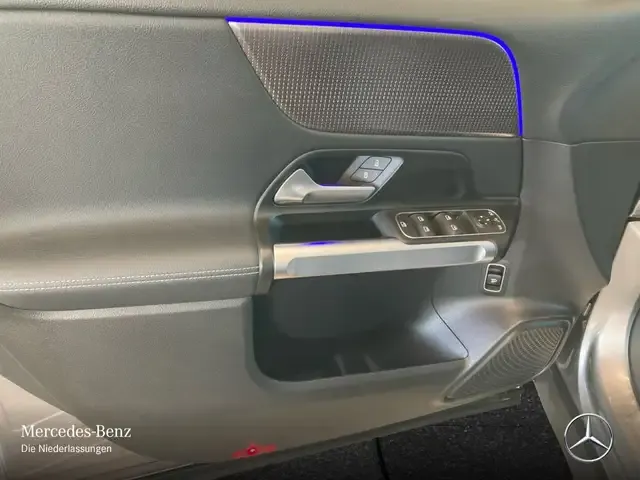 Mercedes-Benz EQB 250