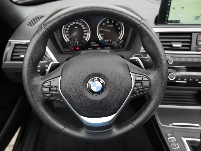 BMW 230