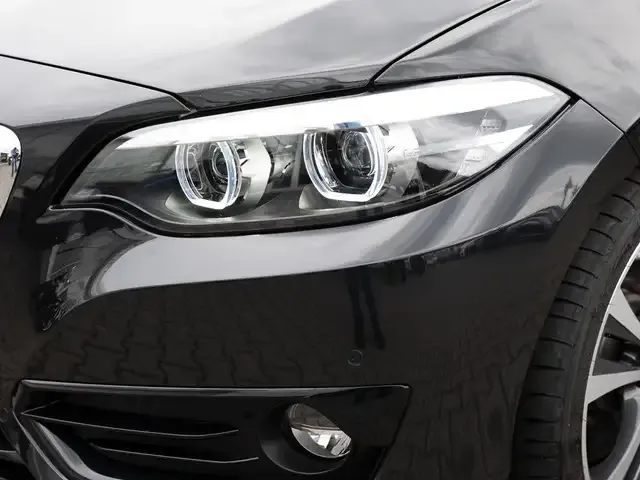 BMW 230
