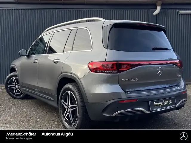 Mercedes-Benz EQB 300