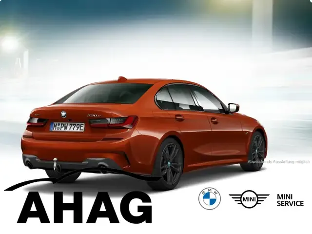 BMW 330
