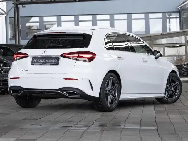 Mercedes-Benz A 180