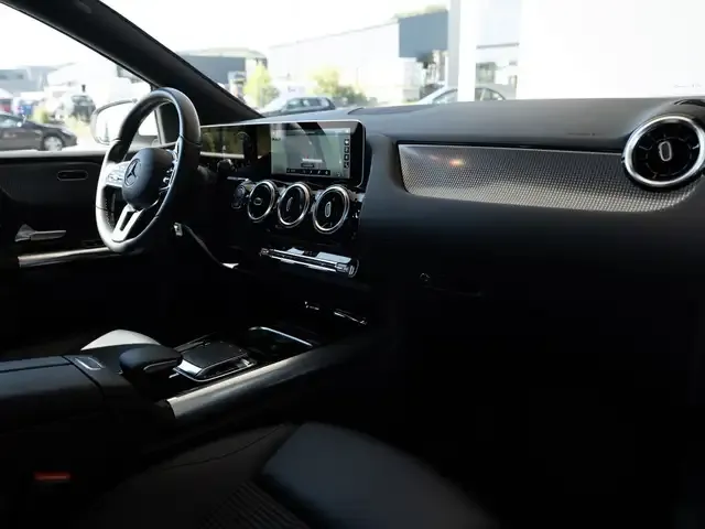 Mercedes-Benz B 250