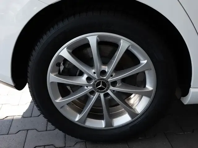 Mercedes-Benz B 250