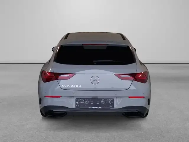 Mercedes-Benz CLA 220