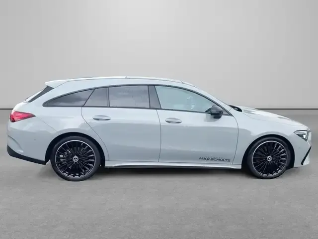 Mercedes-Benz CLA 220