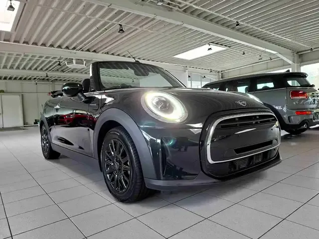 MINI Cooper Cabrio