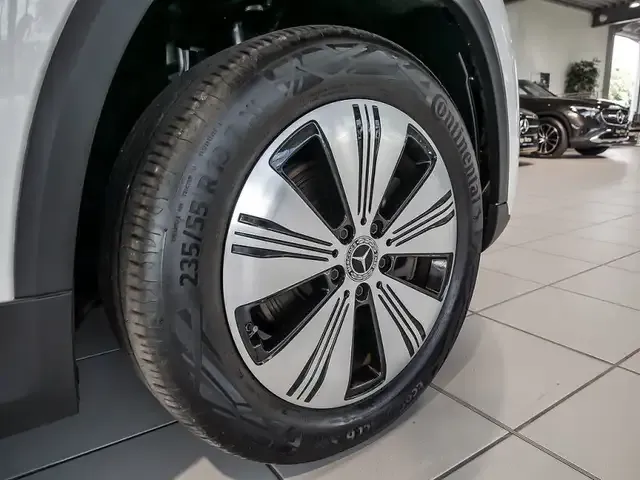 Mercedes-Benz EQA 250