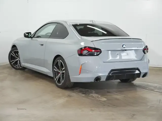 BMW 230