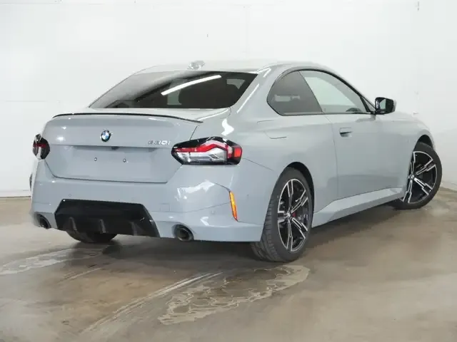 BMW 230