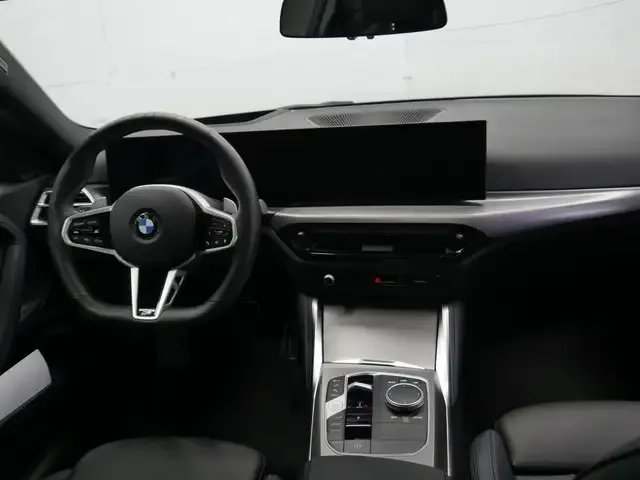 BMW 230