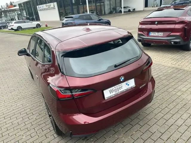 BMW 218