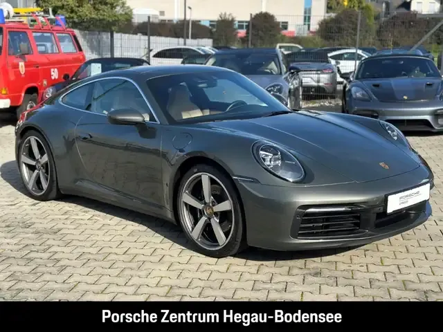 Porsche 992