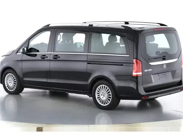 Mercedes-Benz EQV 300