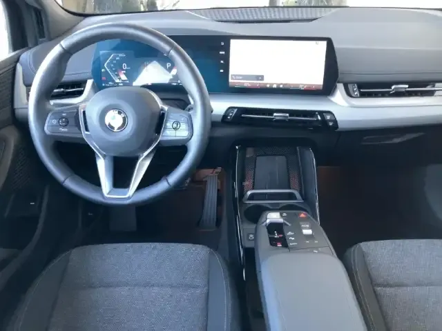 BMW 216