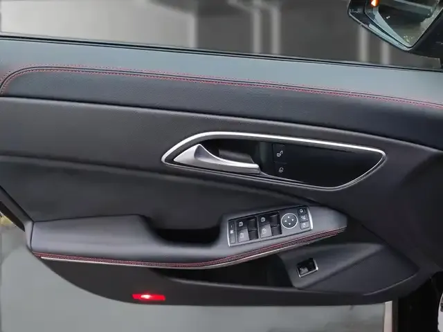 Mercedes-Benz Sonstige