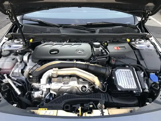 Mercedes-Benz CLA 220