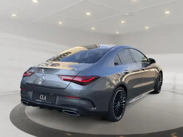 Mercedes-Benz CLA 220