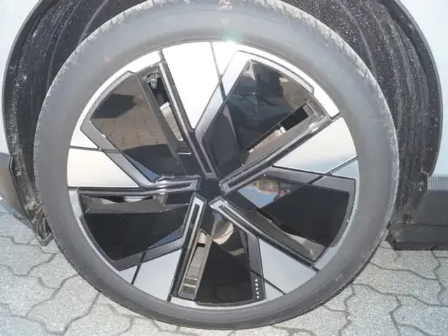 Volvo EX30