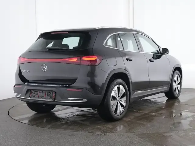 Mercedes-Benz EQA 250