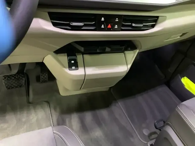 Volkswagen T7 California