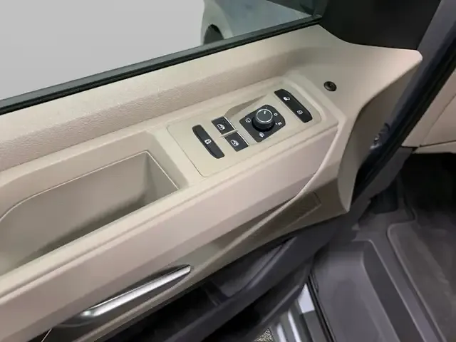 Volkswagen T7 California