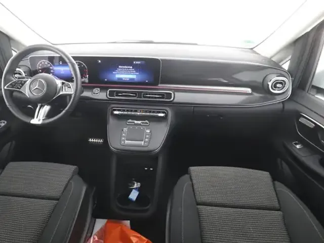 Mercedes-Benz V 250