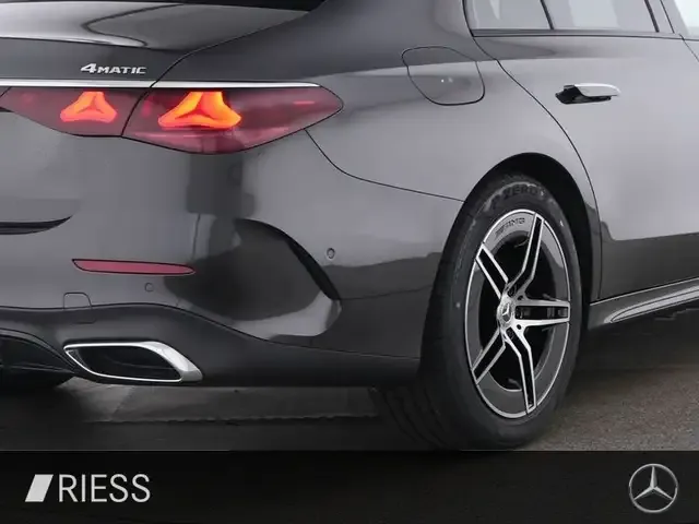 Mercedes-Benz E 200