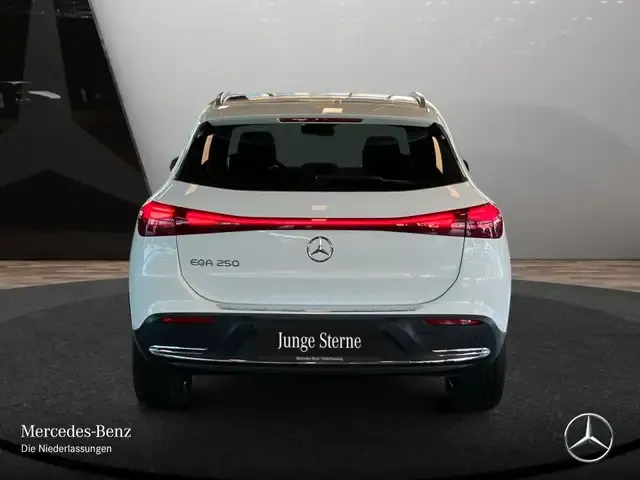 Mercedes-Benz EQA 250