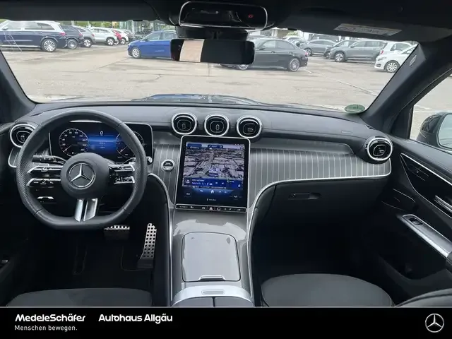 Mercedes-Benz GLC 220