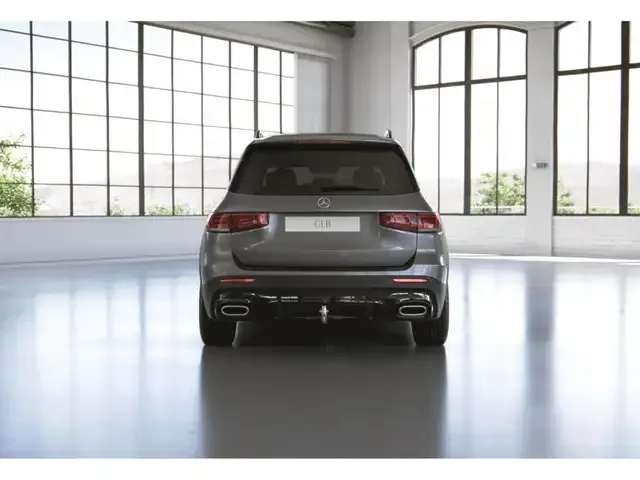 Mercedes-Benz GLB 200