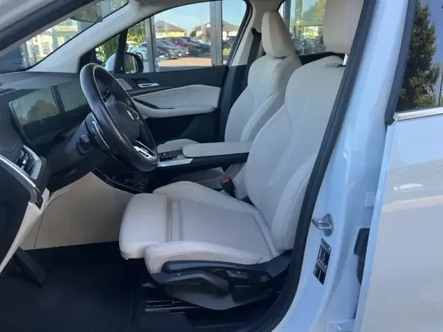 BMW 223