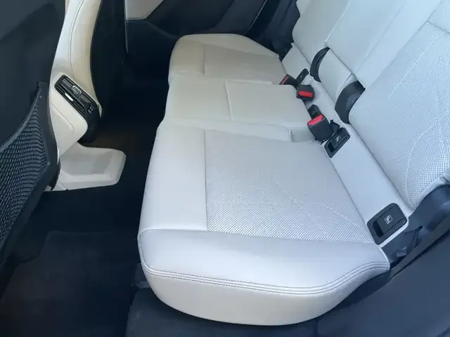 BMW 223