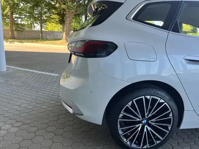 BMW 223