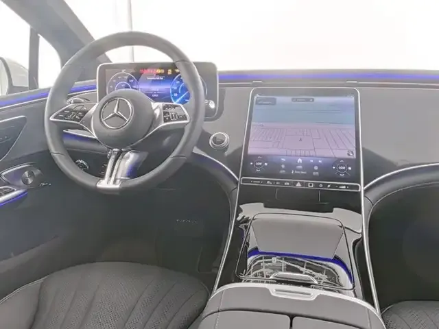 Mercedes-Benz EQE 300