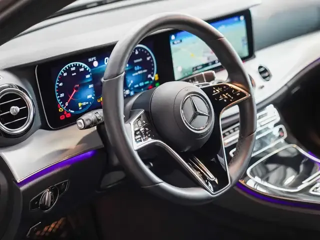 Mercedes-Benz E 200