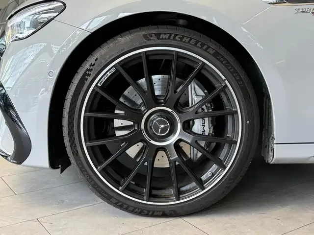 Mercedes-Benz E 53 AMG