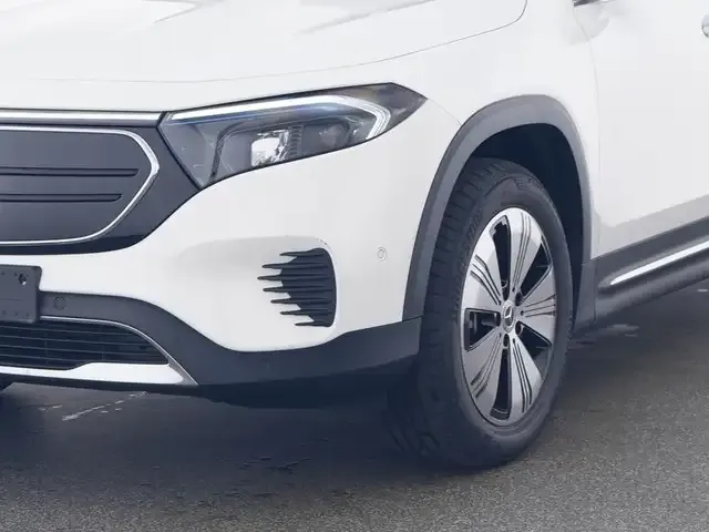 Mercedes-Benz EQB 250