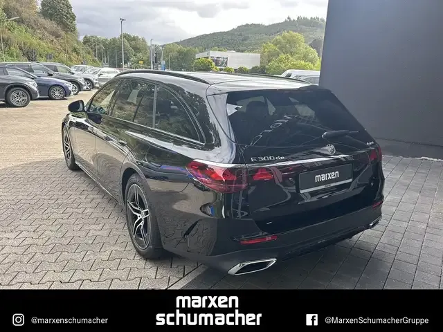 Mercedes-Benz E 300