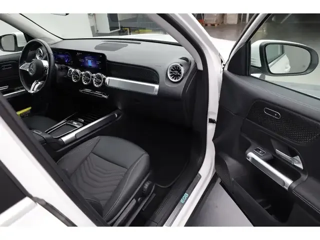 Mercedes-Benz EQB 250
