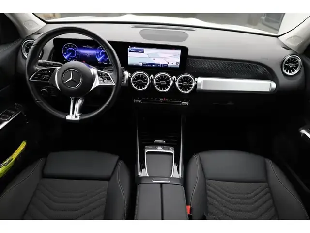 Mercedes-Benz EQB 250